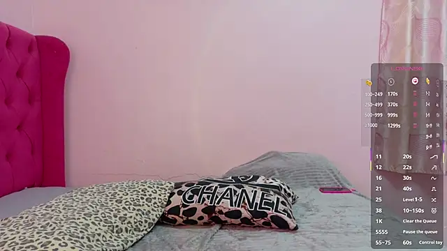 Snapshot of Serenaa_rabbit chatting on October 13, 10:18 am Serenaa rabbit online show from October 13, 10:18 am