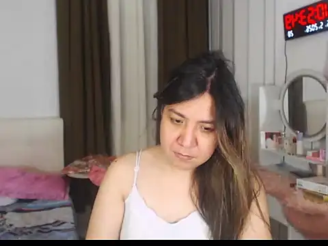 stellahugeX online show from May 5, 2:53 pm