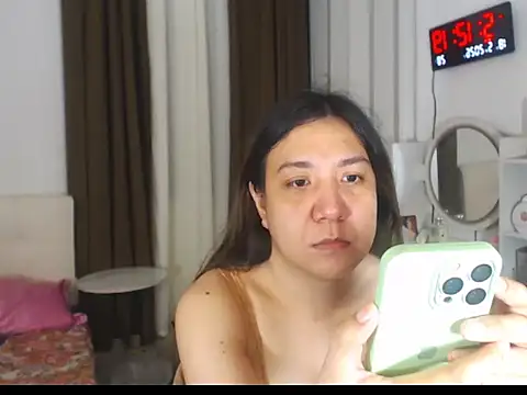 stellahugeX online show from May 17, 9:14 pm