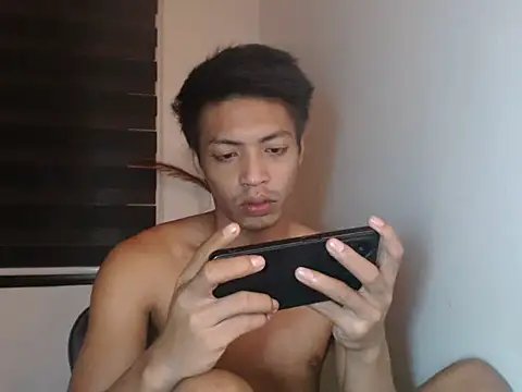 Snapshot of trans_69_ chatting on October 6, 5:51 pm trans 69  online show from October 6, 5:51 pm