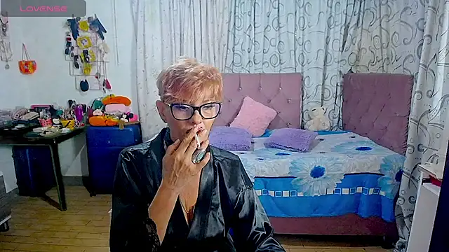 isabella-lips007 online show from May 20, 2:19 am