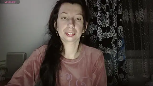 RosieHayes online show from November 28, 3:37 pm