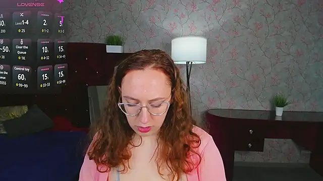 ellie coy  online show from May 8, 7:16 pm