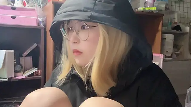 luna51888 online show from October 7, 3:05 pm