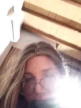 laiuusss69 online show from February 15, 12:13 am