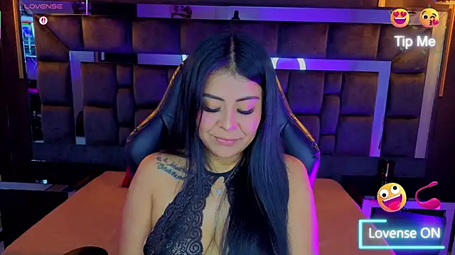 Aniajoness  online show from January 17, 4:20 am