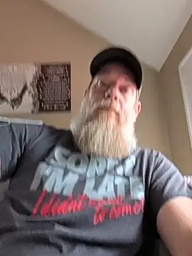 sizableunicorn7 online show from May 18, 9:21 pm