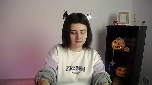 Katrin kiss  online show from November 9, 1:29 pm