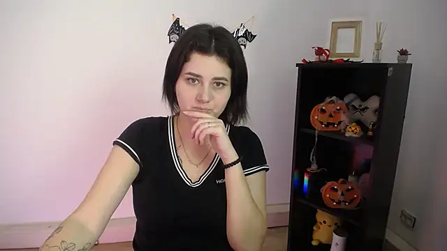 Katrin kiss  online show from November 11, 1:41 pm