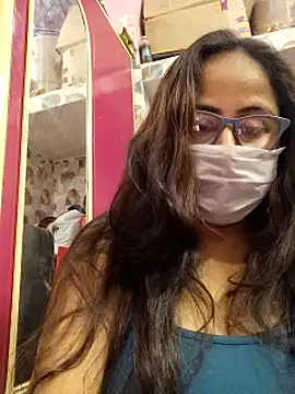 Snapshot of nisha_1110 chatting on October 17, 7:17 pm nisha 1110 online show from October 17, 7:17 pm
