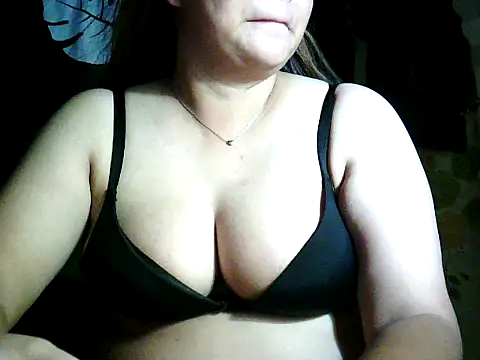 yuana25 online show from December 2, 9:22 am