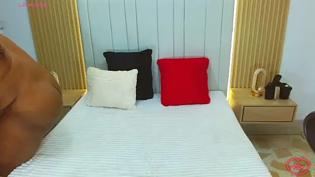 WildScarlet online show from October 22, 12:43 pm