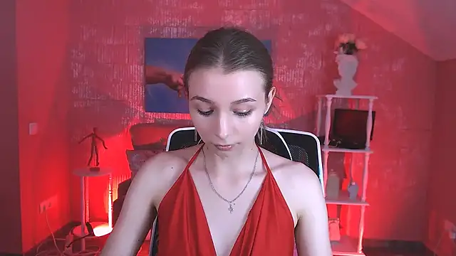 JulieDaniel online show from July 28, 8:12 am