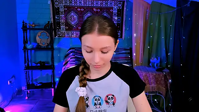 JulieDaniel online show from March 2, 4:34 am