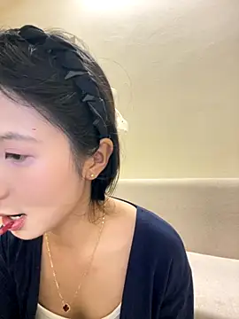 Lil-Gi online show from October 1, 3:28 pm