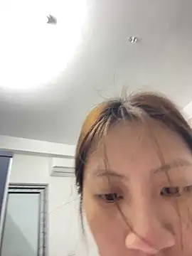 Lil-Gi online show from April 9, 7:08 pm