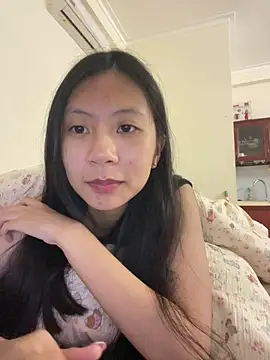 Lil-Gi online show from November 18, 5:36 pm