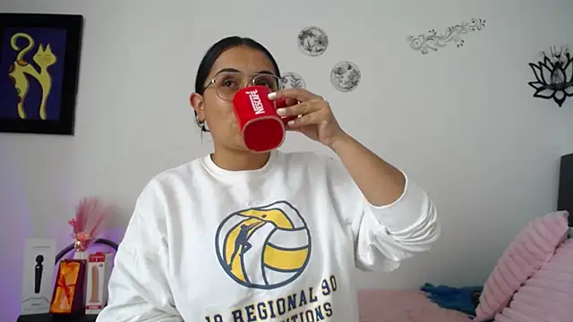 MelissaRhodes online show from June 4, 8:57 pm