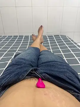 sharon-Hanna online show from March 16, 1:30 am