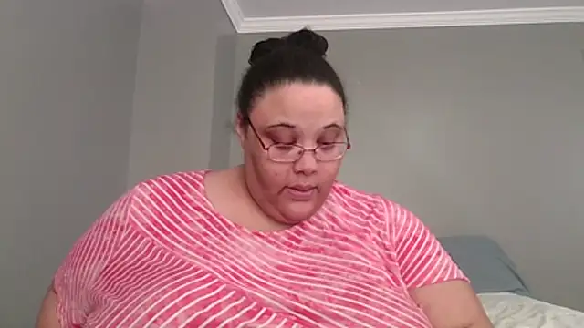 SexyBBW10790 online show from March 27, 2:07 pm