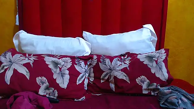 Candycrush2555 online show from October 25, 8:44 am