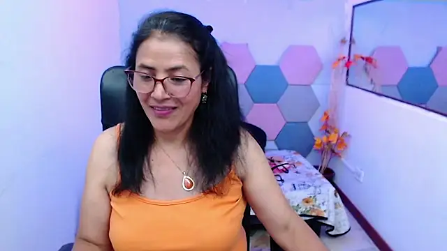 AmandaPeet online show from September 23, 8:40 pm