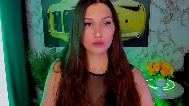 Mollyinyourmind online show from April 1, 9:01 pm