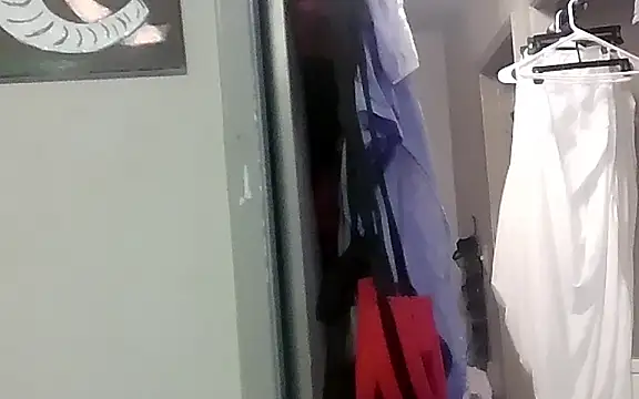 Triggerhappycj100 online show from November 17, 11:05 pm