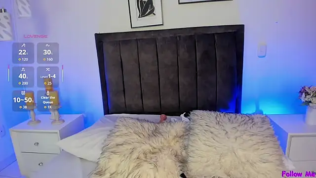 ashlye white online show from March 19, 2:05 am