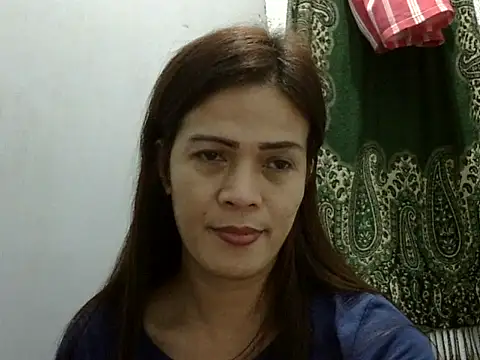 juicycum069 online show from October 22, 9:47 am