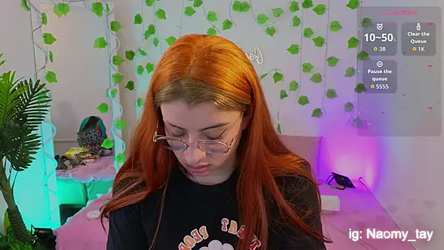 Naomy tay1 online show from September 18, 3:27 am