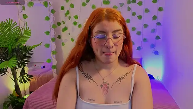 Naomy tay1 online show from September 24, 3:16 am