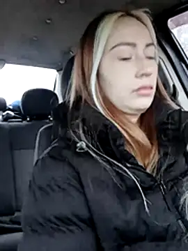 Reina Cummings online show from November 20, 6:03 am