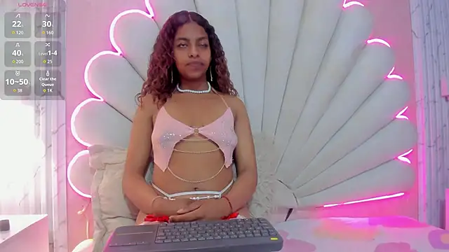 MisRoos online show from September 9, 4:07 pm