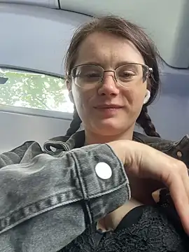 raen001 online show from July 26, 3:20 pm