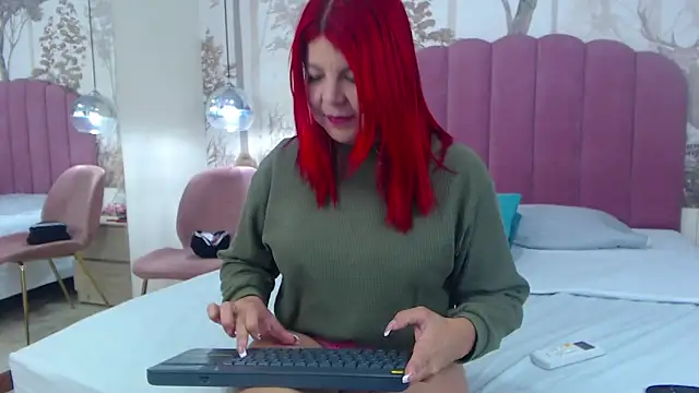 CorineRay online show from November 22, 8:33 pm