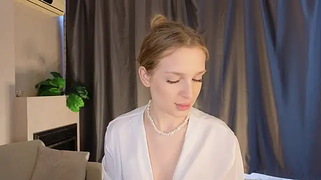 CindyGreen online show from November 28, 6:38 am