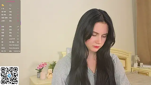 EnricaElis online show from October 3, 9:20 pm