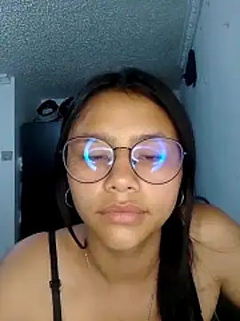 SofieLove 01 online show from March 12, 6:49 am