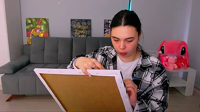 queenofthesense  online show from February 13, 11:12 am