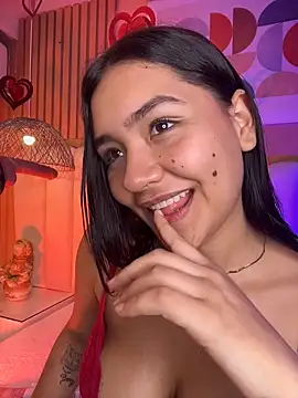 noa moon online show from February 15, 7:51 am