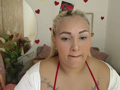 laleska montenegro online show from November 29, 4:16 am