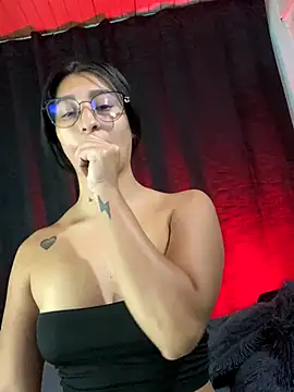 EVAH LEE  online show from October 24, 3:46 am