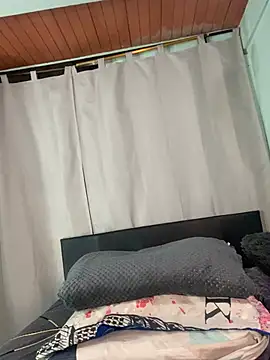 EVAH LEE  online show from February 4, 2:03 am