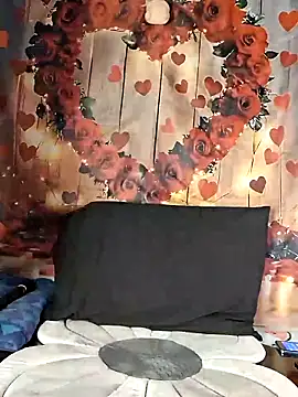 PeachyAriel online show from May 14, 5:41 pm