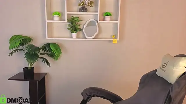 Miche1le Allenne online show from April 13, 8:04 am