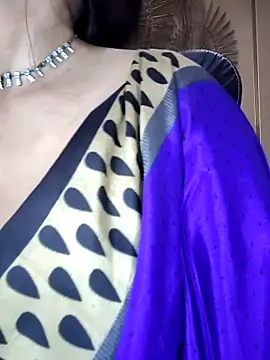 Snapshot of annanya01 chatting on September 29, 12:32 pm annanya01 online show from September 29, 12:32 pm