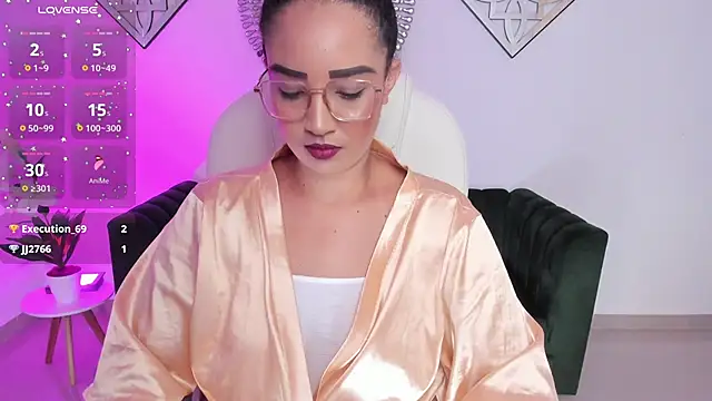 Sharon breezee online show from October 4, 3:45 am