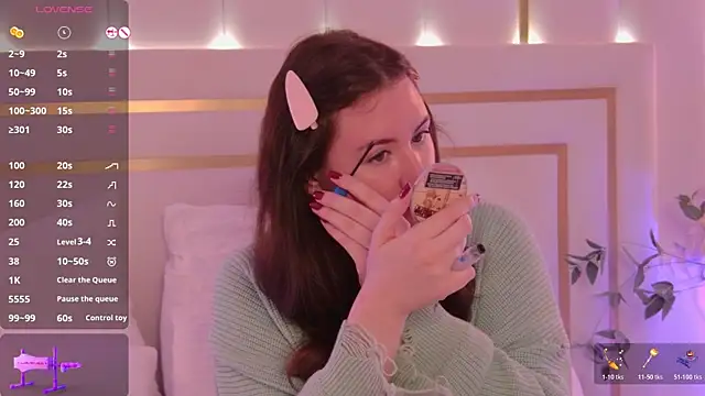 MeganStrain online show from November 26, 3:18 am