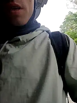 alex-golden online show from April 8, 3:47 pm